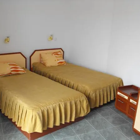 Svetlana فندق 2*