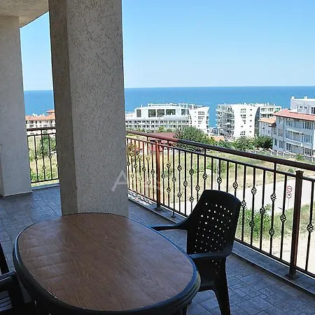 Хотел светлана