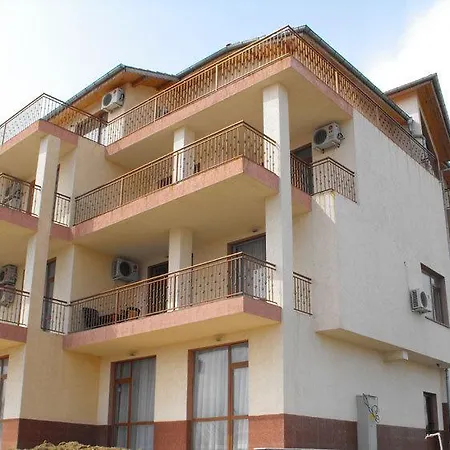 Хотел светлана