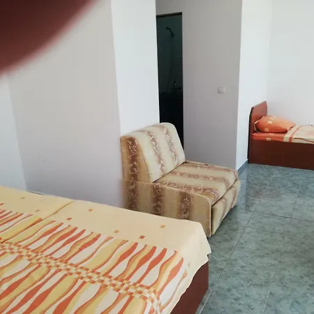 Хотел светлана